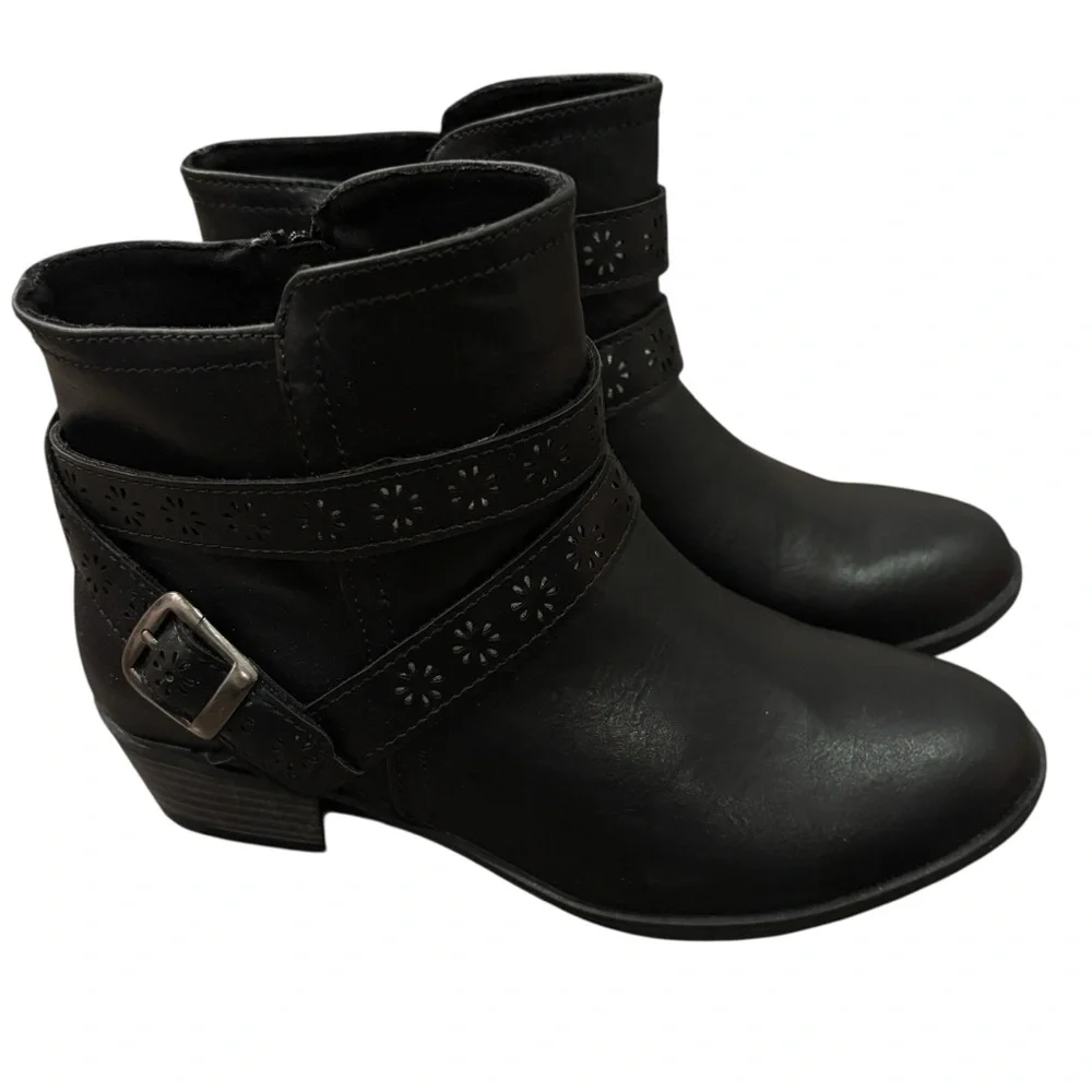 SO NWOB Samanthaa Girls' Ankle Boots Size 4 Kids Black Memory Foam